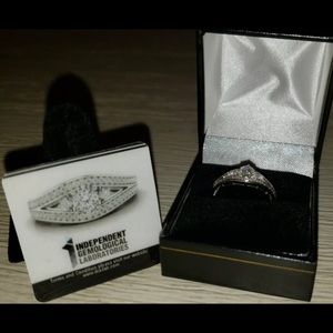 10 k white gold 1/2ct diamond ring size 7